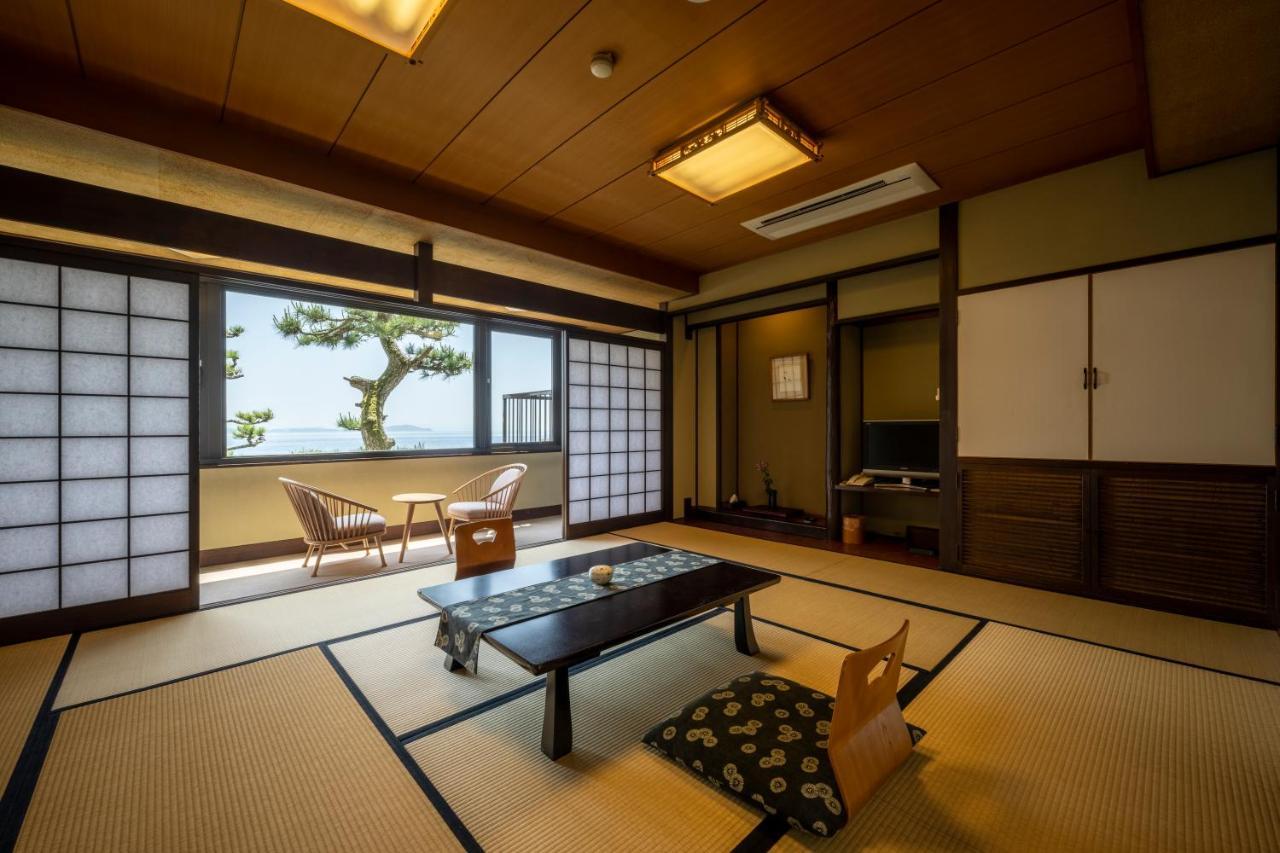Awajishima Kanko Hotel Sumoto Bagian luar foto