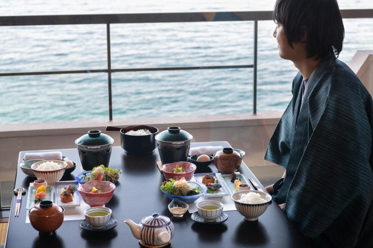 Awajishima Kanko Hotel Sumoto Bagian luar foto