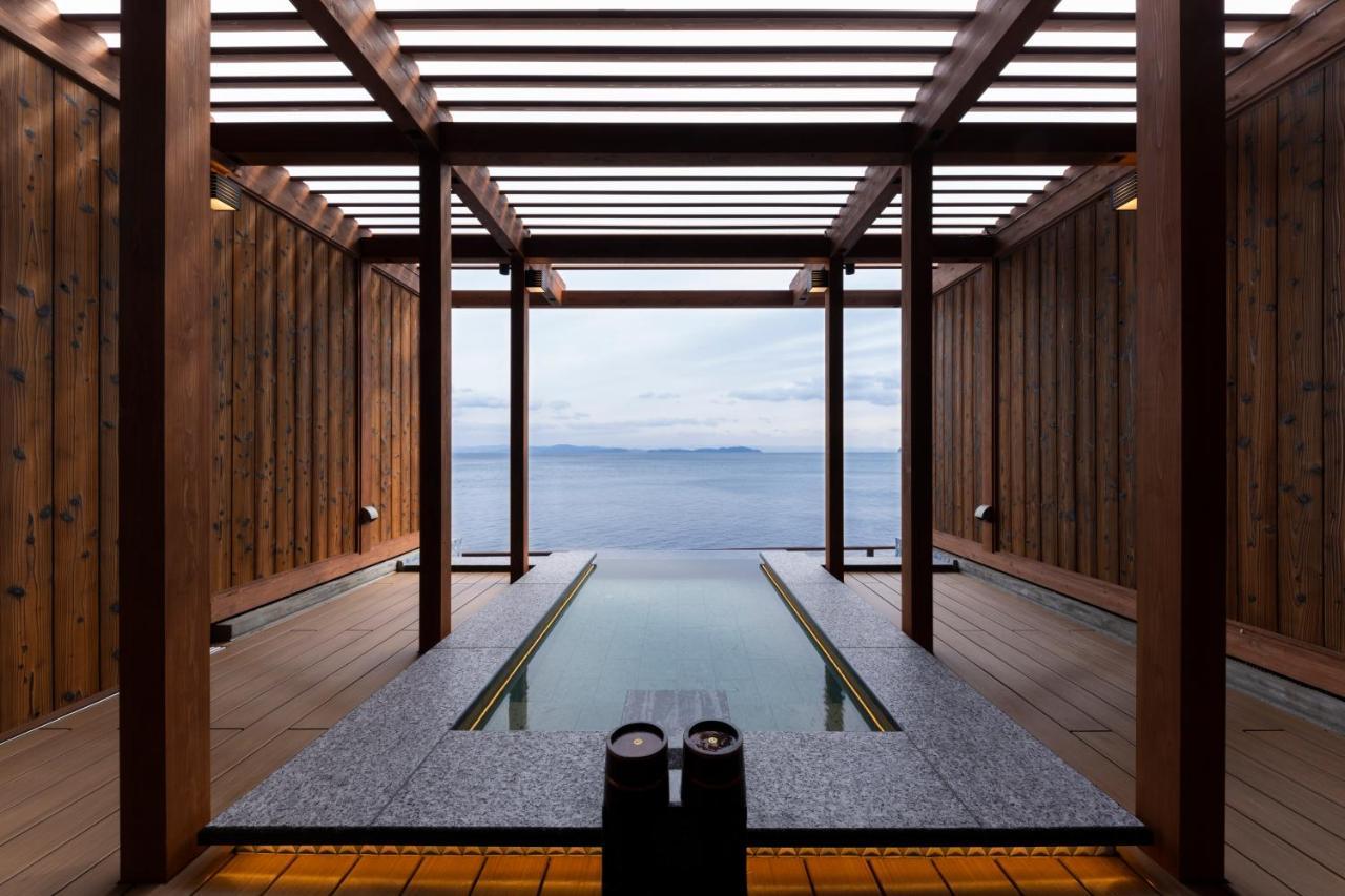 Awajishima Kanko Hotel Sumoto Bagian luar foto