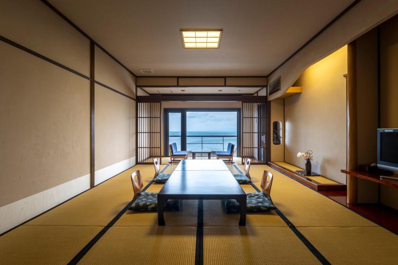 Awajishima Kanko Hotel Sumoto Bagian luar foto