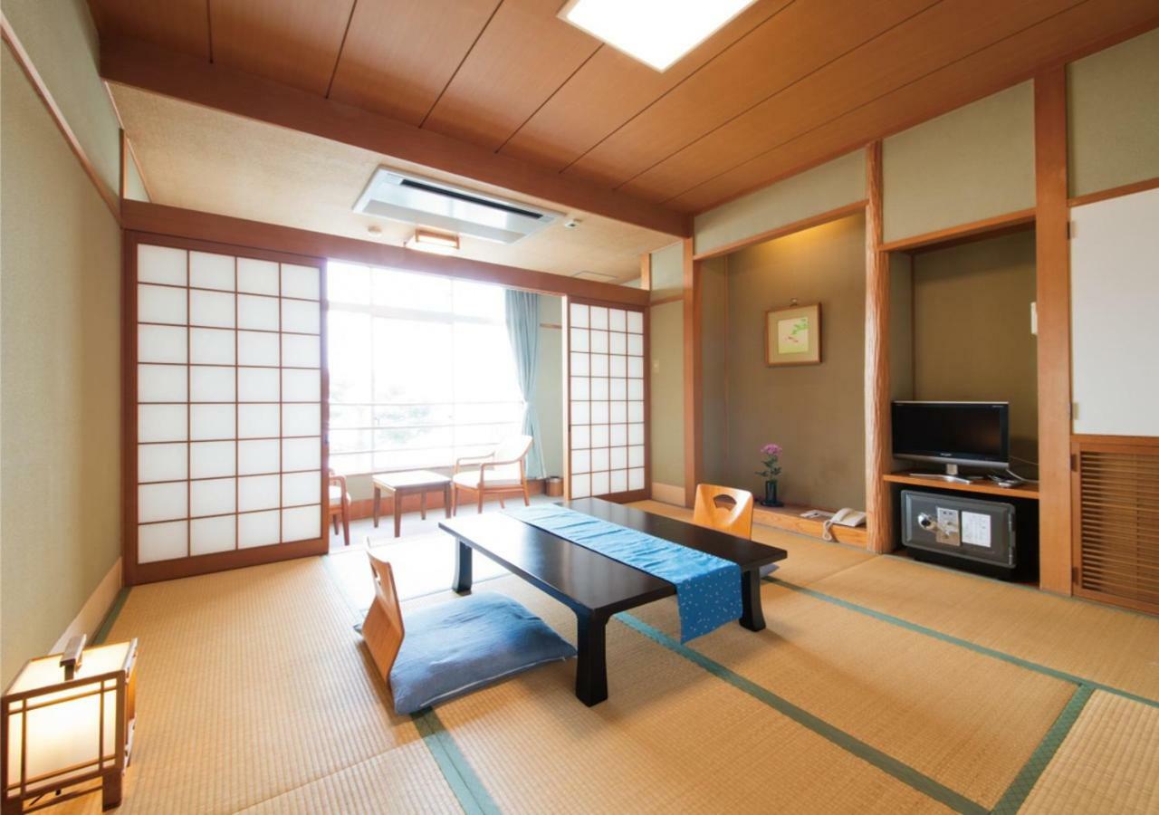 Awajishima Kanko Hotel Sumoto Bagian luar foto